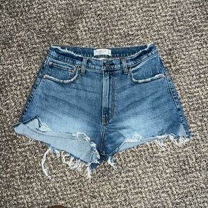 Abercrombie & Fitch curve love shorts